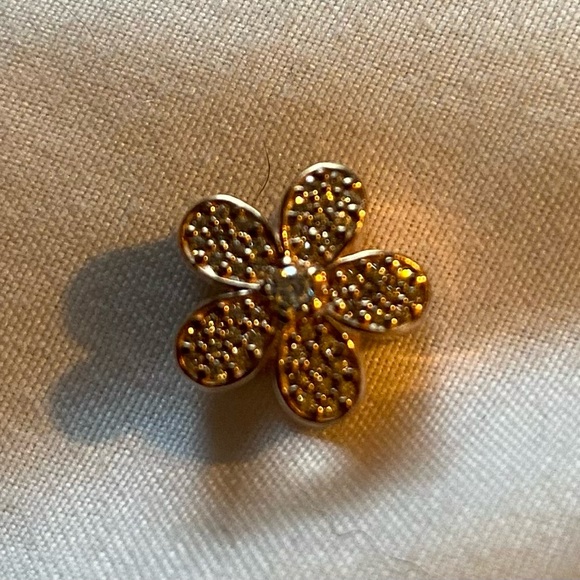 Pandora Rose Gold Dazzling Daisy Charm - Picture 3 of 4